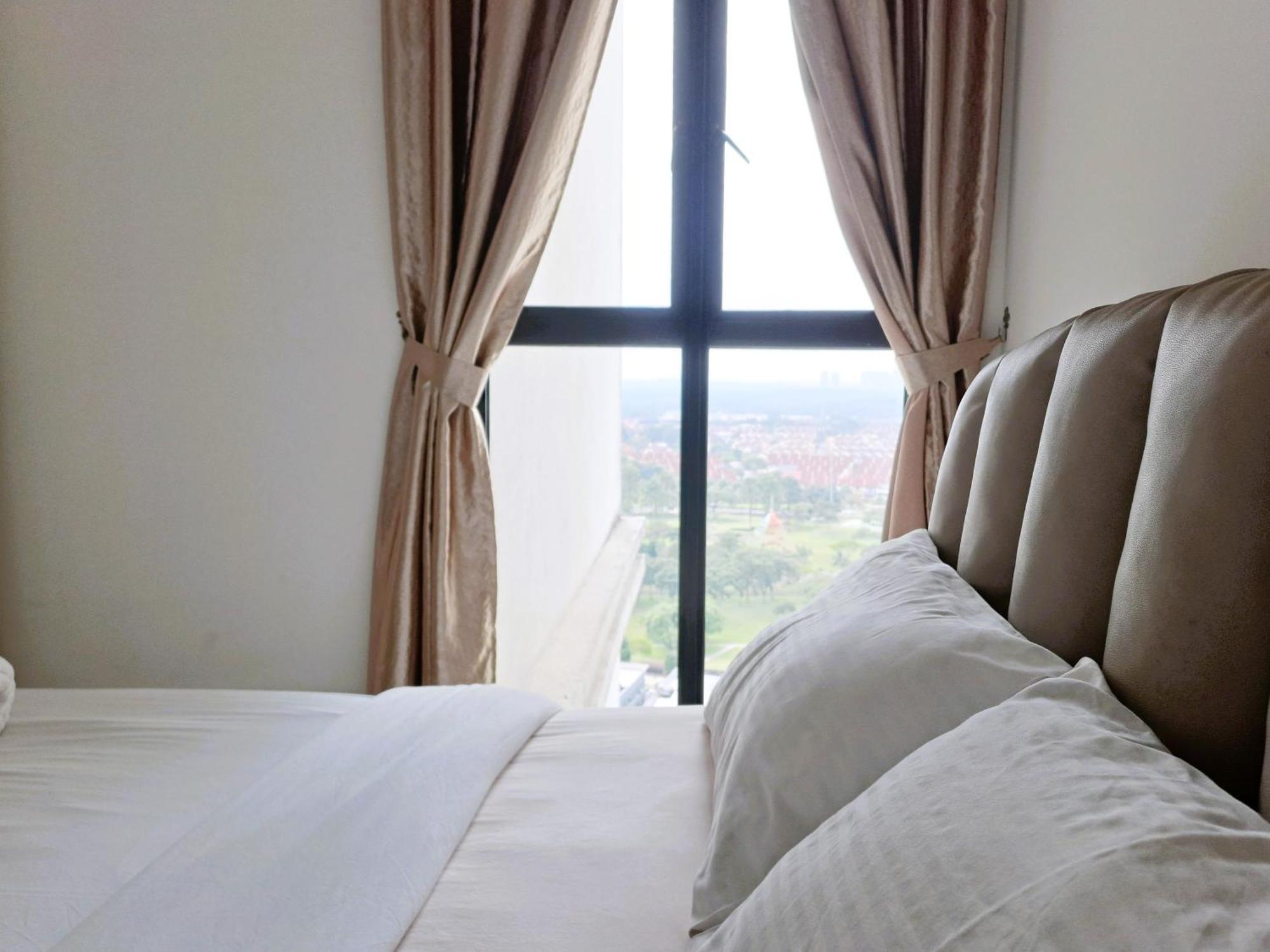 Jb Bukit Indah Skyloft Suites 新山 外观 照片
